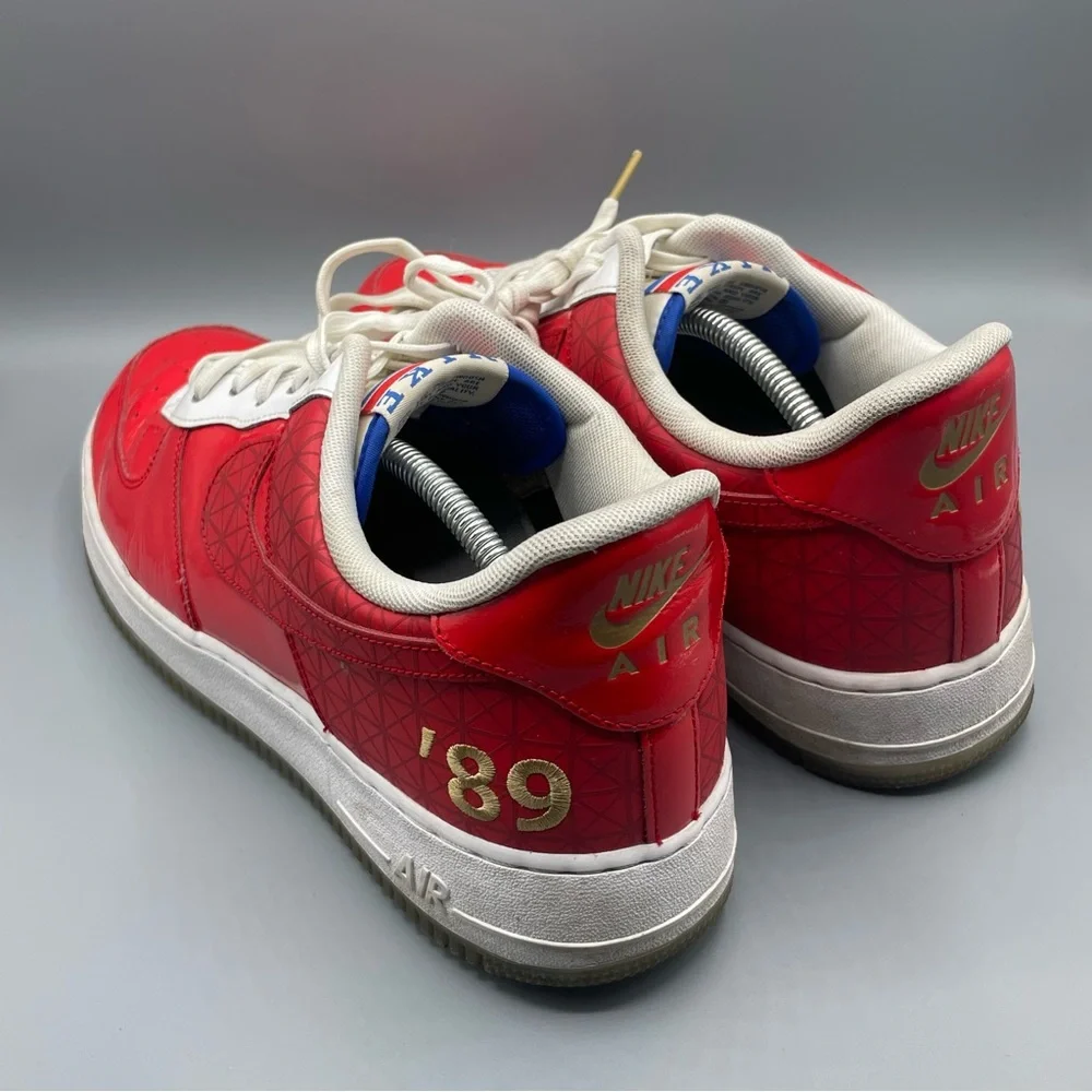 Nike stylish red